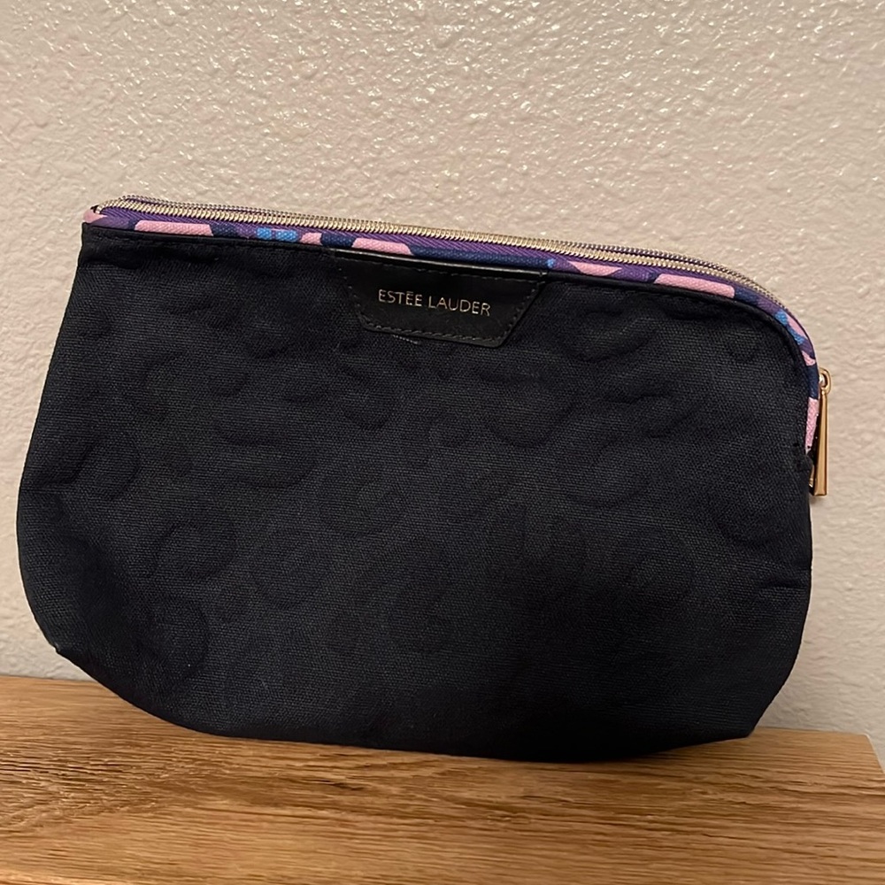 Estée Lauder GUC cosmetic bag